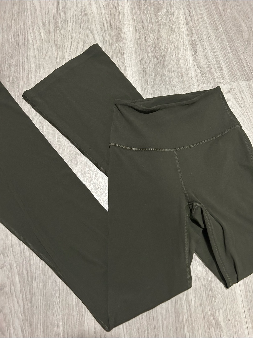 Lululemon Groove Super High-Rise Flared Pant Nulu Army Green Olive Size 2